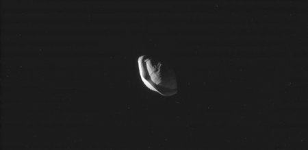 Спутник Сатурна оказался похож на пельмень