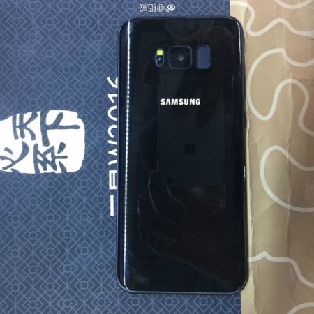 Флагман Samsung показали на "живых" фото