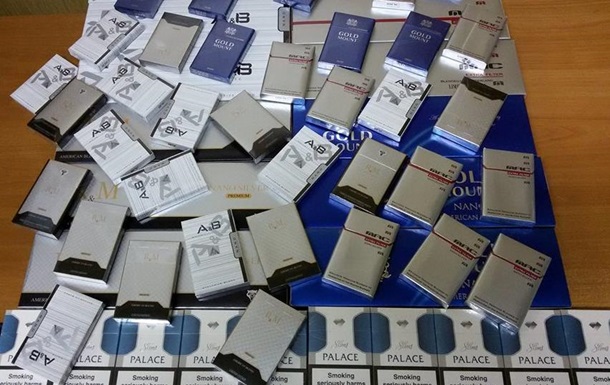 В Одесском порту налоговики изъяли крупную партию контрабандного табака