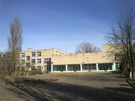 Школа №8 в Новой Каховке