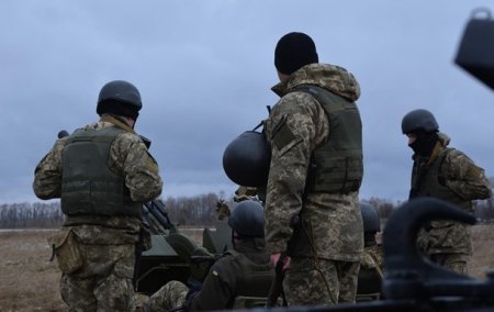 В Днепр доставили раненых на Донбассе бойцов