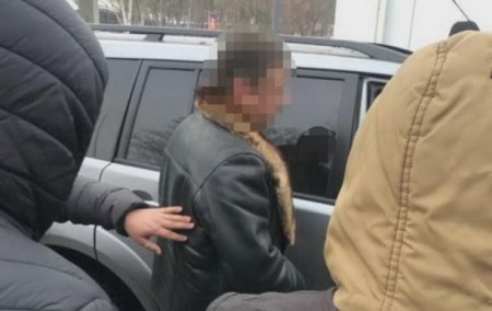 В Днепре задержали за взятку чиновника Госгеокадастра